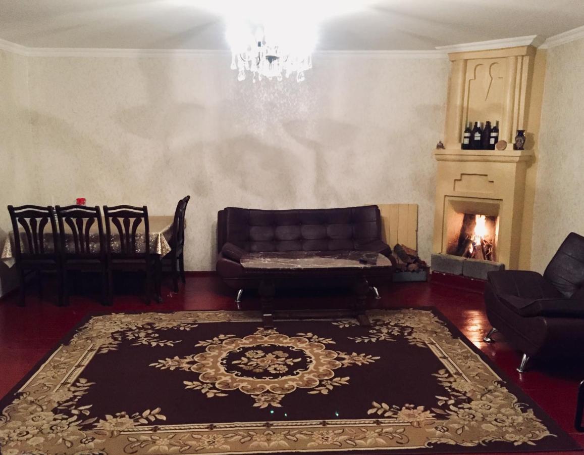 Butichi Guest House Chiatura Buitenkant foto